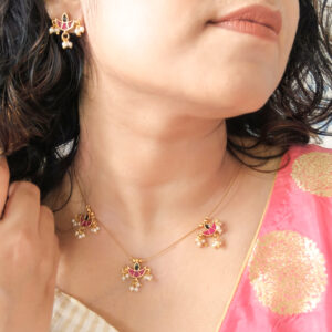 Enamel & Pearl Invisible Chain Necklace Set – Antique Gold Festive Jewelry