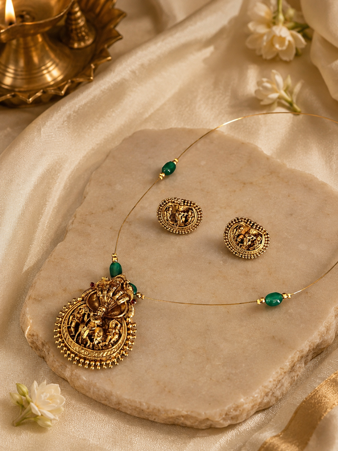 Krishna Invisible chain necklace set